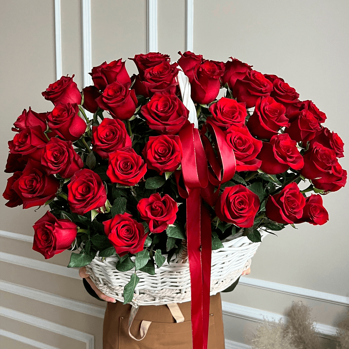 Корзина из 51 красной розы