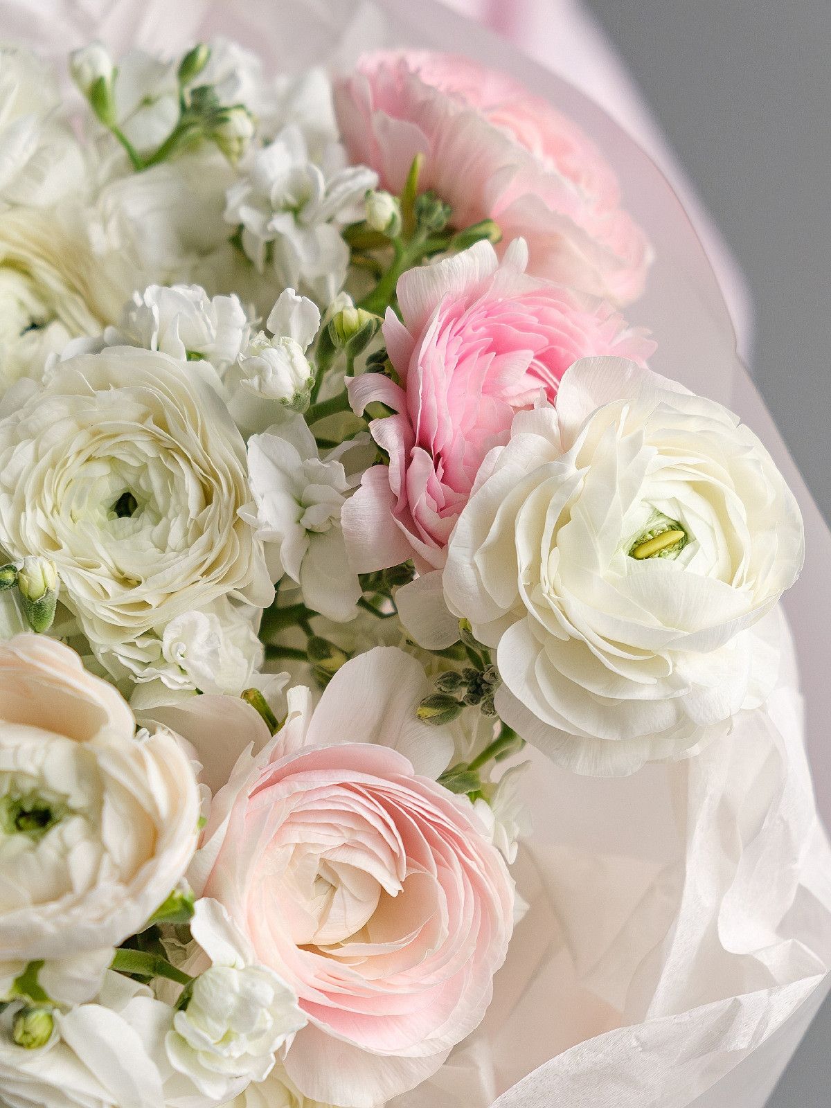 Designer bouquet of matthiola and ranunculus 2