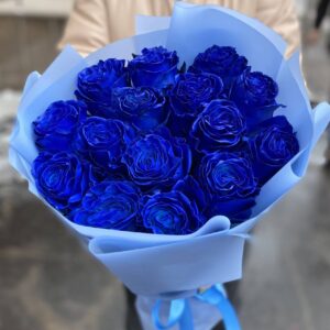 Букет из 15 синих роз